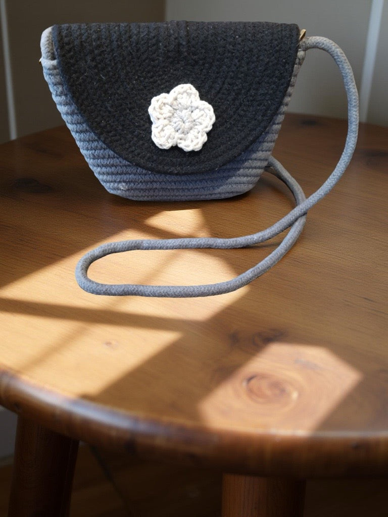 Straw Sling Bag Esperance