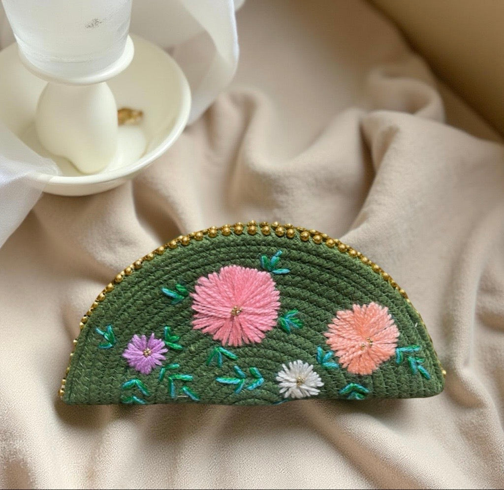 Green Ethnic Embroidered Clutch Esperance