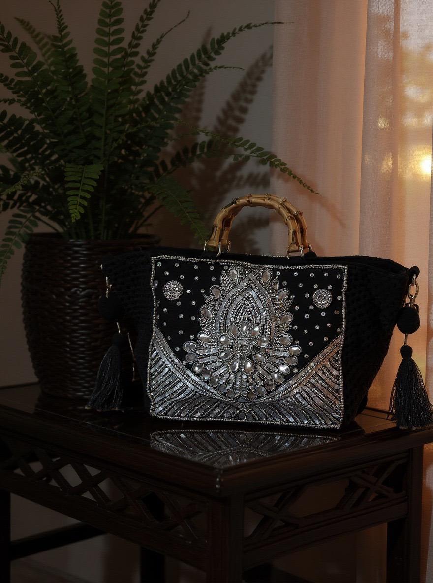 PARTY HOPPER Esperance