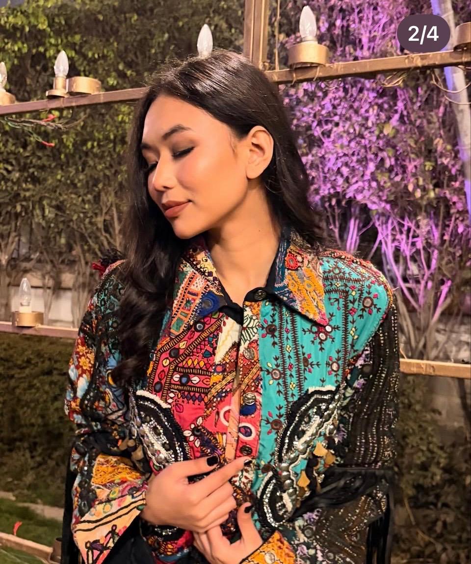 HEERAMANDI JACKET Esperance